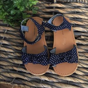 🛍 4/$12✨ Tommy Hilfiger sandals - 9